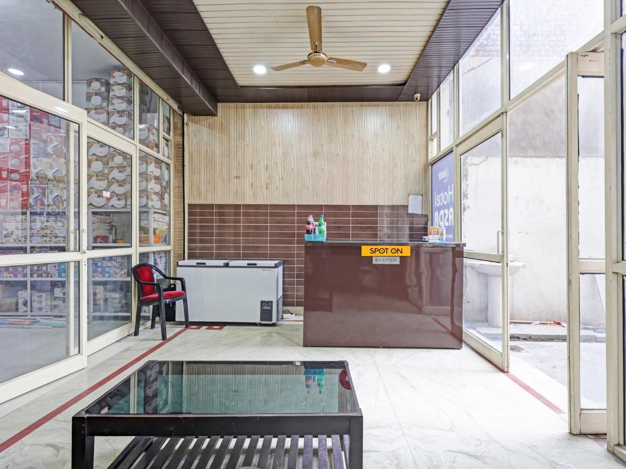 Spot On 81167 Hotel Asdr Rudrapur Zewnętrze zdjęcie